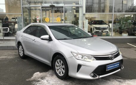 Toyota Camry, 2015 год, 2 397 000 рублей, 3 фотография