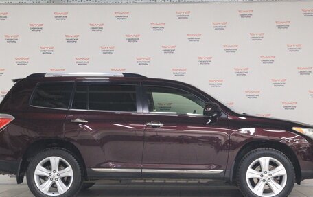 Toyota Highlander III, 2013 год, 2 640 000 рублей, 3 фотография