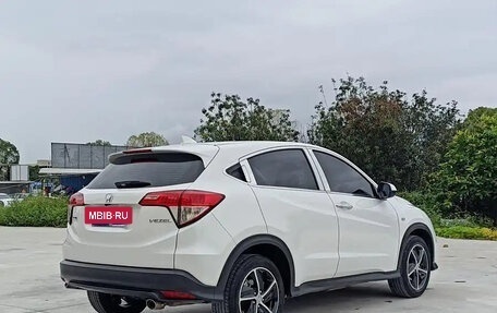 Honda Vezel, 2022 год, 1 740 000 рублей, 4 фотография