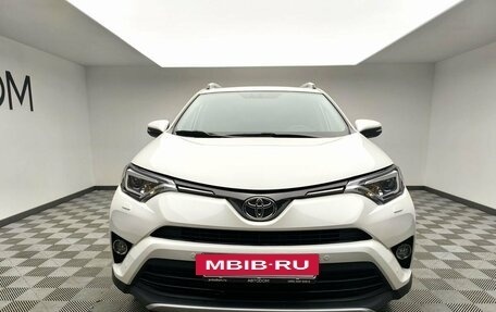 Toyota RAV4, 2018 год, 3 077 000 рублей, 2 фотография