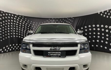 Chevrolet Tahoe III, 2011 год, 2 129 000 рублей, 2 фотография