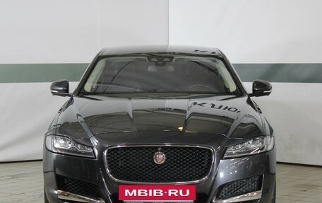 Jaguar XF II, 2016 год, 3 фотография