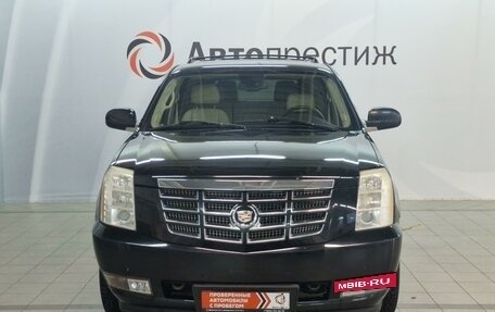 Cadillac Escalade III, 2007 год, 1 490 000 рублей, 2 фотография