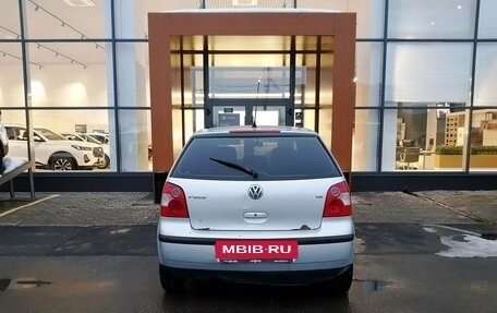 Volkswagen Polo IV рестайлинг, 2002 год, 289 000 рублей, 6 фотография