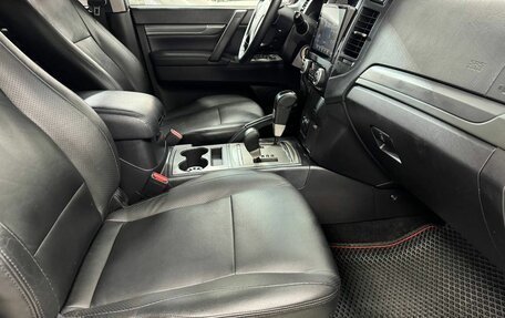 Mitsubishi Pajero IV, 2011 год, 2 250 000 рублей, 10 фотография