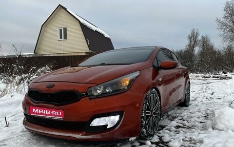 KIA cee'd III, 2013 год, 950 000 рублей, 1 фотография