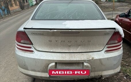 Dodge Stratus II, 2003 год, 80 000 рублей, 3 фотография