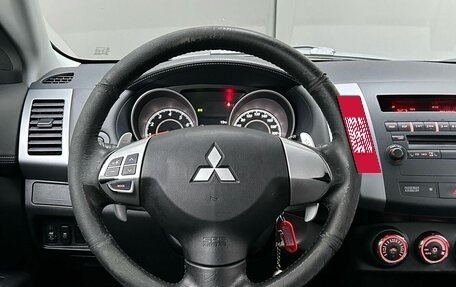 Mitsubishi Outlander III рестайлинг 3, 2011 год, 1 049 000 рублей, 20 фотография