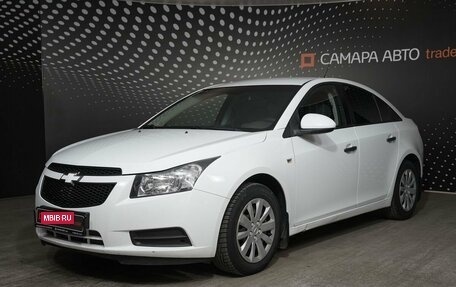 Chevrolet Cruze II, 2010 год, 675 100 рублей, 1 фотография