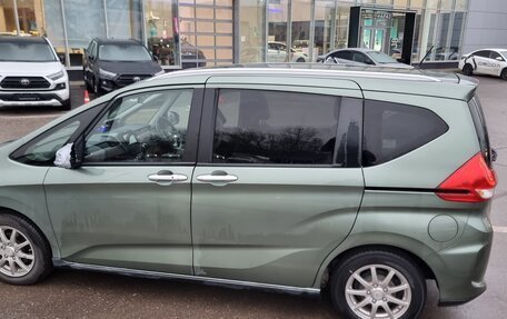 Honda Freed II, 2021 год, 2 300 000 рублей, 6 фотография