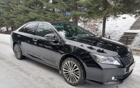 Toyota Camry, 2012 год, 1 730 000 рублей, 2 фотография