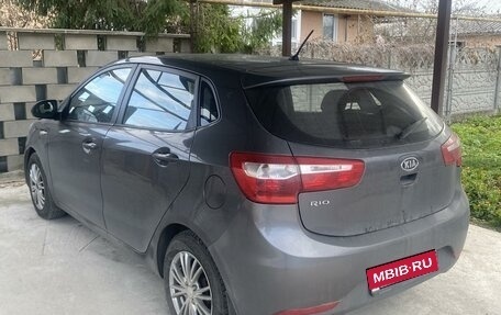 KIA Rio III рестайлинг, 2012 год, 900 000 рублей, 3 фотография