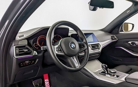 BMW 3 серия, 2019 год, 4 190 000 рублей, 16 фотография