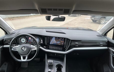 Volkswagen Touareg III, 2019 год, 5 490 000 рублей, 9 фотография