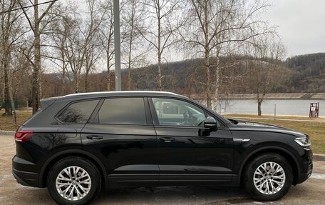 Volkswagen Touareg III, 2019 год, 5 490 000 рублей, 4 фотография