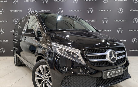 Mercedes-Benz V-Класс, 2019 год, 6 150 000 рублей, 3 фотография