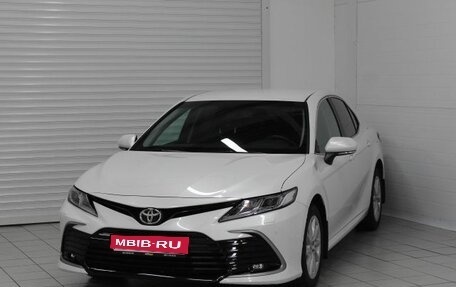 Toyota Camry, 2021 год, 3 320 000 рублей, 1 фотография