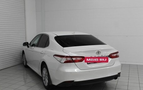 Toyota Camry, 2021 год, 3 320 000 рублей, 7 фотография