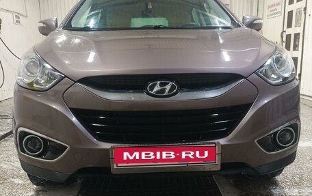 Hyundai Tucson III, 2011 год, 1 600 000 рублей, 1 фотография