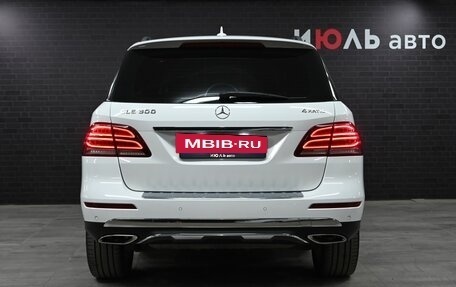 Mercedes-Benz GLE, 2015 год, 3 300 000 рублей, 4 фотография