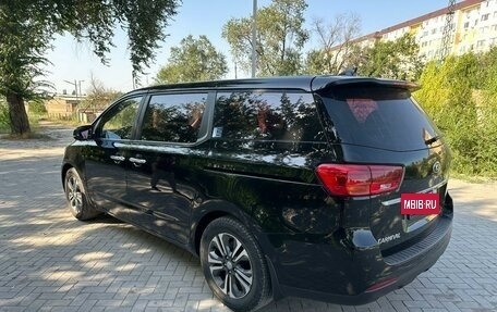 KIA Carnival III, 2019 год, 1 750 000 рублей, 5 фотография