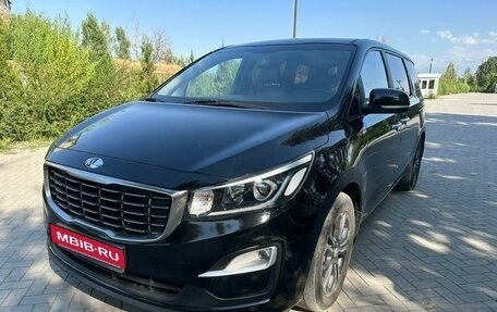 KIA Carnival III, 2019 год, 1 750 000 рублей, 10 фотография