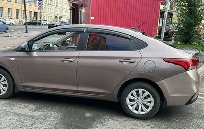 Hyundai Solaris II рестайлинг, 2018 год, 800 000 рублей, 1 фотография