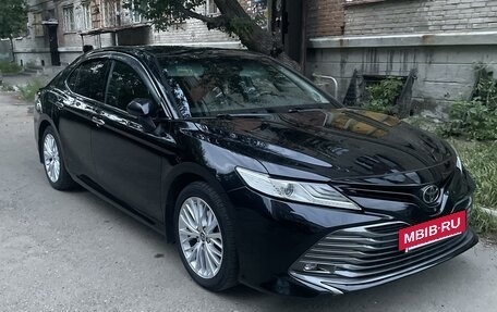 Toyota Camry, 2020 год, 3 200 000 рублей, 5 фотография