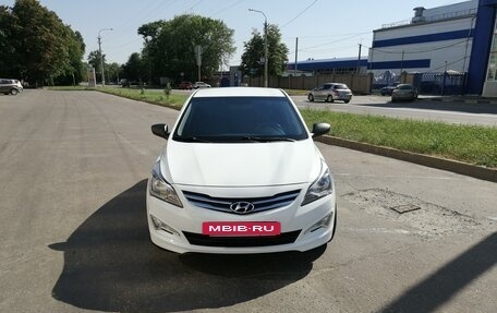 Hyundai Solaris II рестайлинг, 2014 год, 900 000 рублей, 7 фотография