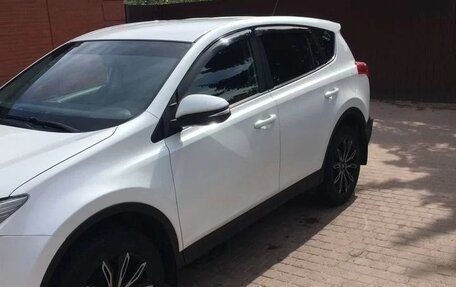 Toyota RAV4, 2014 год, 1 750 000 рублей, 2 фотография