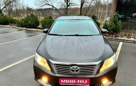 Toyota Camry, 2012 год, 1 930 000 рублей, 2 фотография