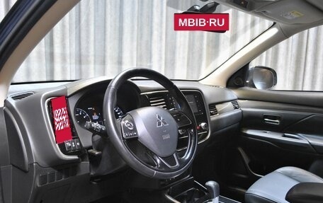 Mitsubishi Outlander III рестайлинг 3, 2020 год, 2 570 000 рублей, 7 фотография