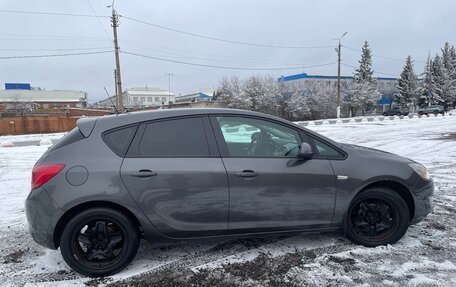 Opel Astra J, 2011 год, 940 000 рублей, 6 фотография