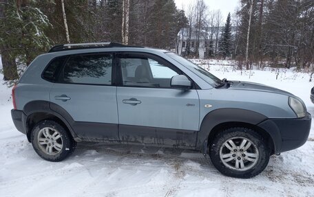 Hyundai Tucson III, 2005 год, 710 000 рублей, 2 фотография