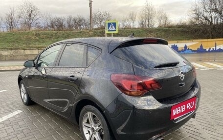 Opel Astra J, 2011 год, 990 000 рублей, 2 фотография