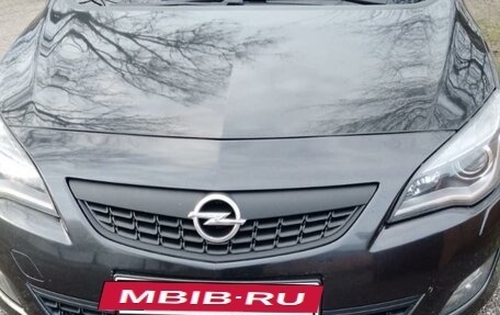 Opel Astra J, 2011 год, 990 000 рублей, 3 фотография