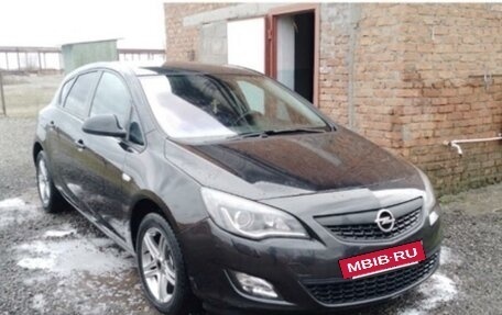 Opel Astra J, 2011 год, 990 000 рублей, 4 фотография