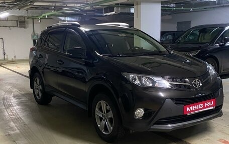 Toyota RAV4, 2015 год, 2 150 000 рублей, 2 фотография