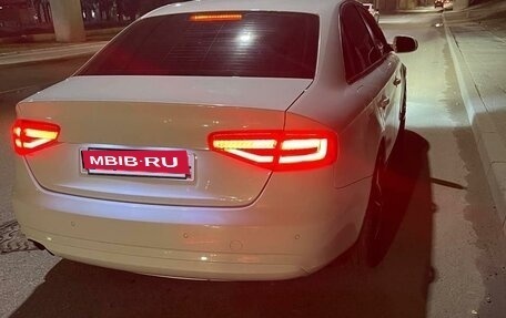 Audi A4, 2012 год, 1 125 000 рублей, 6 фотография