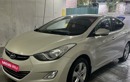 Hyundai Elantra V, 2013 год, 1 400 000 рублей, 2 фотография