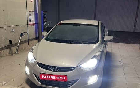 Hyundai Elantra V, 2013 год, 1 400 000 рублей, 6 фотография