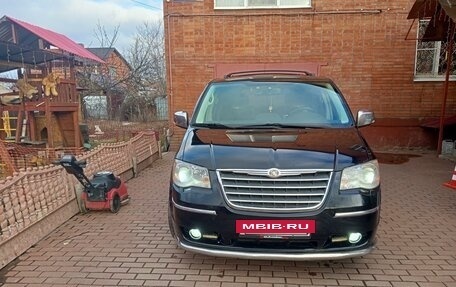 Chrysler Voyager IV, 2008 год, 1 699 000 рублей, 5 фотография