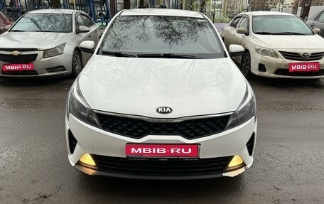 KIA Rio IV, 2021 год, 1 115 000 рублей, 1 фотография