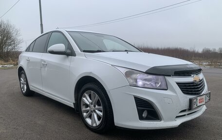 Chevrolet Cruze II, 2013 год, 650 000 рублей, 3 фотография