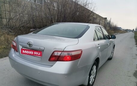 Toyota Camry, 2008 год, 1 300 000 рублей, 8 фотография