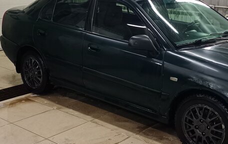 Mitsubishi Carisma I, 2001 год, 250 000 рублей, 3 фотография