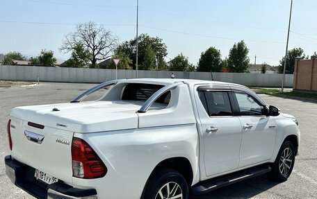 Toyota Hilux VIII, 2017 год, 3 700 000 рублей, 2 фотография