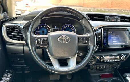 Toyota Hilux VIII, 2017 год, 3 700 000 рублей, 4 фотография