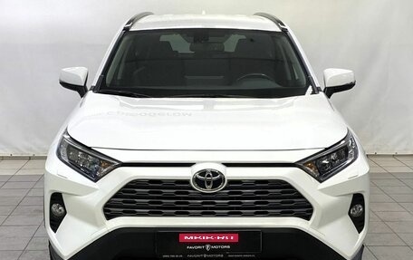 Toyota RAV4, 2021 год, 3 590 000 рублей, 2 фотография