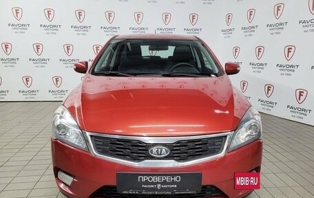 KIA cee'd I рестайлинг, 2011 год, 850 000 рублей, 2 фотография